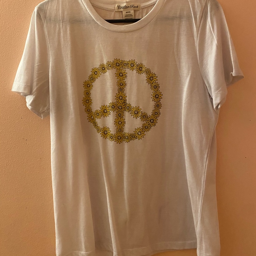 Peace Sign Tee💛